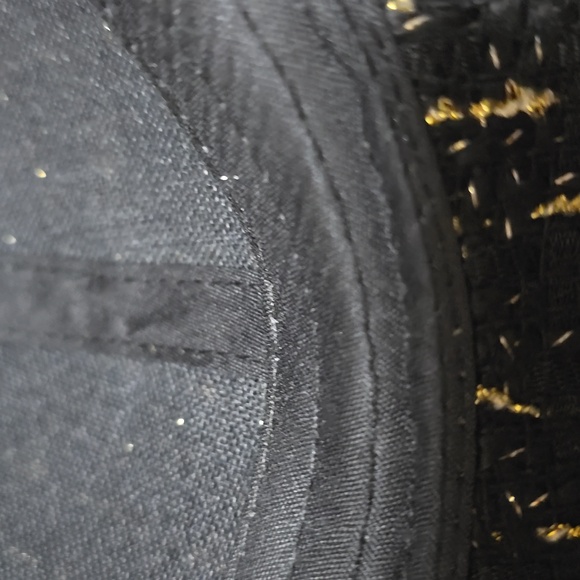 Hat - Picture 6 of 7